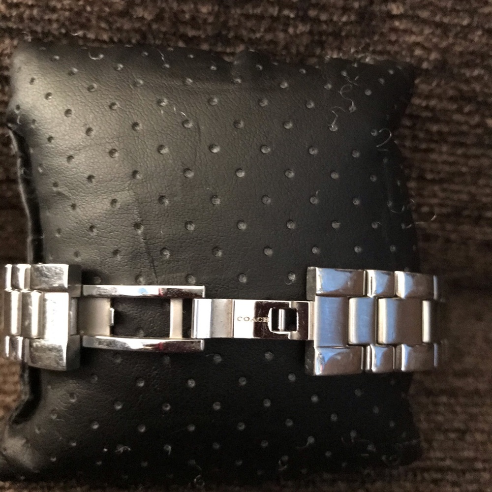Coach watch - Picture 3 of 5